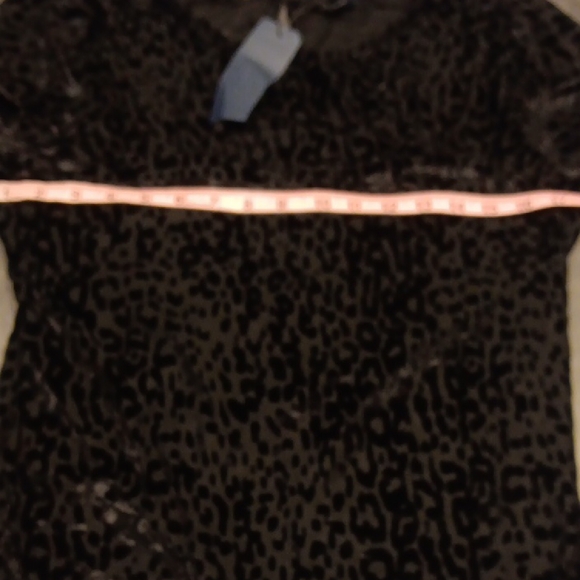 NWT. Eclair Elegant Black Leopard Print Women's Blouse - Picture 8 of 10